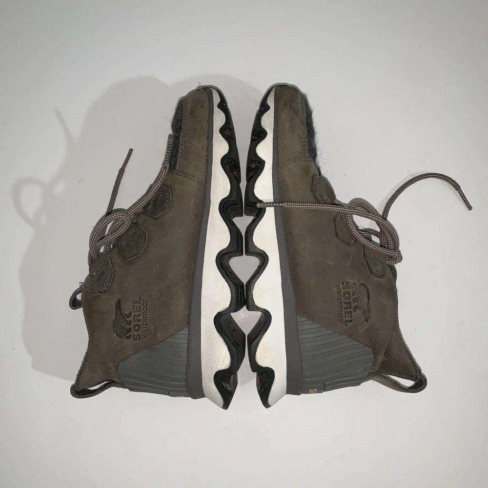 Sorel Boots Womens Size 5 Brown Suede Waterproof Lace Up Ankle Wedge Booties